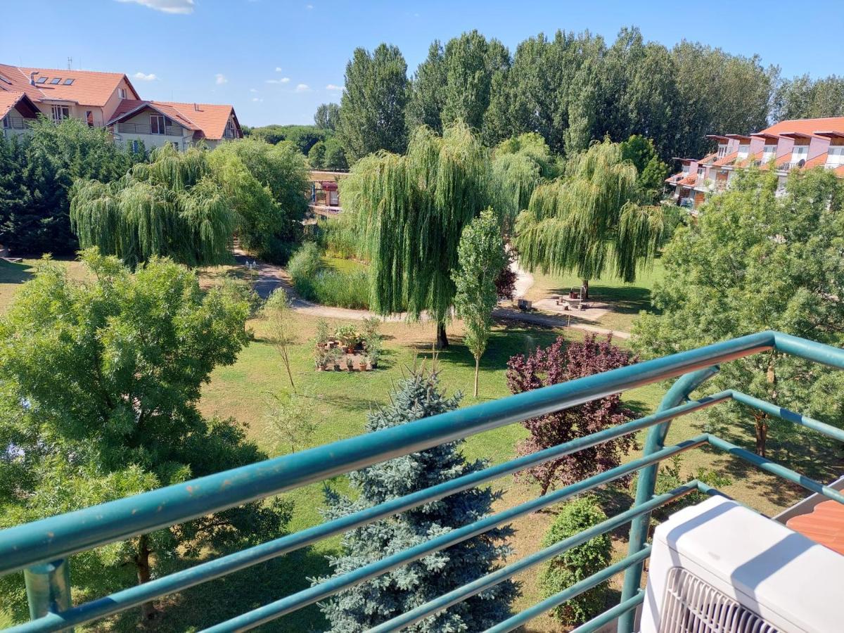 Cserke Napfeny Apartman Cserkeszolo Exterior photo